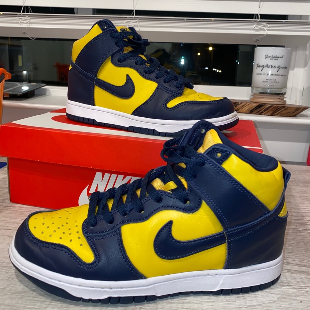 Dunk High SP Retro 'Michigan' 2020 – Size US 6.5 M